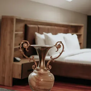 hotel-domus.hotels-in-tirana.com/